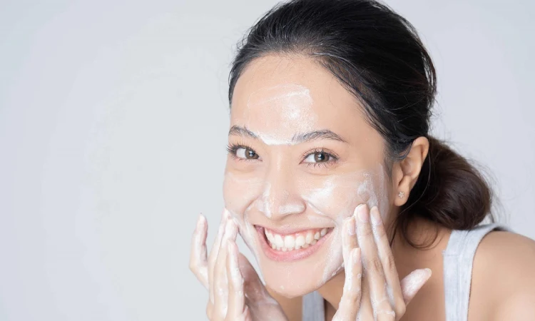 چگونه بعد از بوتاکس صورتمان را بشوییم